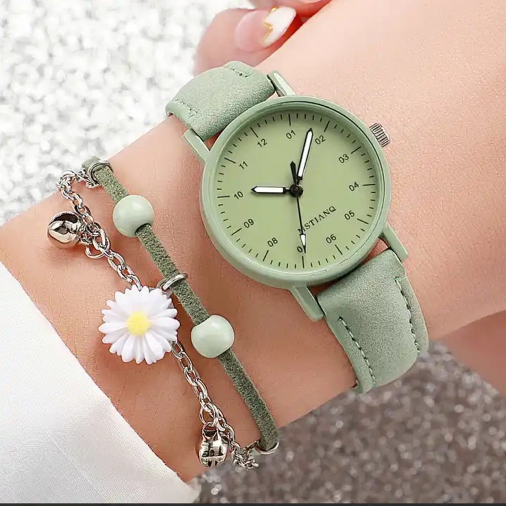 Elegant green watch